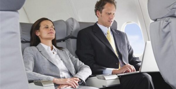 Φλεβίτιδα και αεροπορικά ταξίδια – Τι πρέπει να γνωρίζουμε;