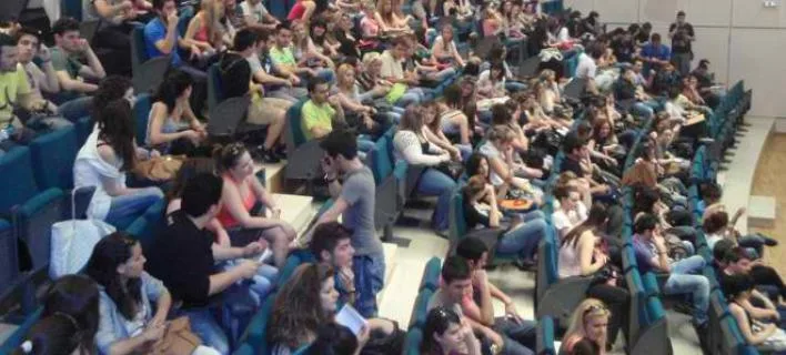 Σημαντικό μάθημα ζωής από καθηγητή στους σπουδαστές του : ” Οι προτεραιότητες της ζωής”