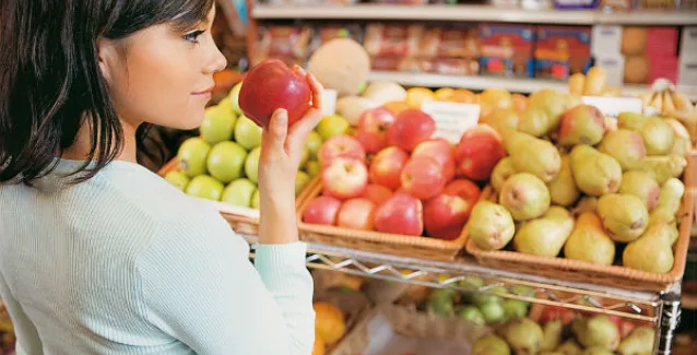 Αυτά είναι τα φρούτα και τα λαχανικά που απαγορεύονται στο ψυγείο