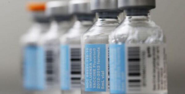 Έφτασαν τους 100 οι νεκροί από τη γρίπη