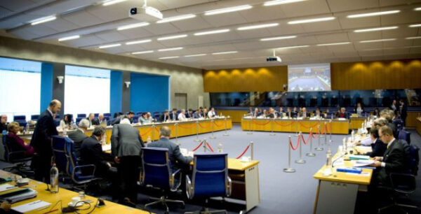 Το Euroworking Group αποφασίζει την Πέμπτη για την έναρξη των διαπραγματεύσεων