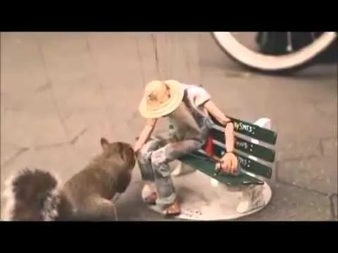 Δείτε την πιό απίστευτη μαριονέτα δρόμου ! Εκπληκτικό ΒΙΝΤΕΟ !!!