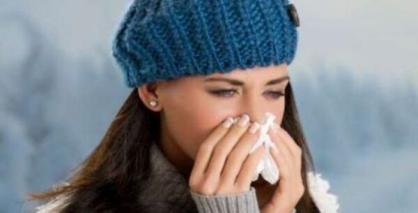 3 ροφήματα που καθαρίζουν τα ιγμόρεια και καταπολεμούν άμεσα τη λοίμωξη του λαιμού