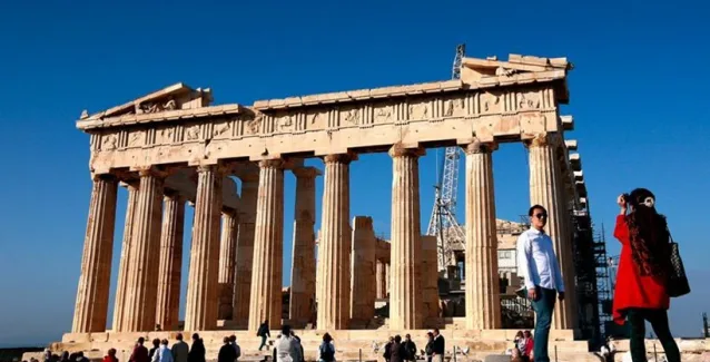 Πάνω από ένα δισ. ευρώ η υστέρηση των τουριστικών εσόδων το 9μηνο