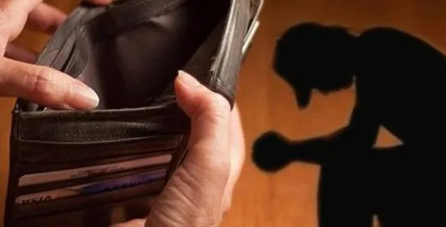 ΓΣΕΒΕΕ: Τρεις στους τέσσερις Έλληνες είδαν  μειωμένα εισοδήματά