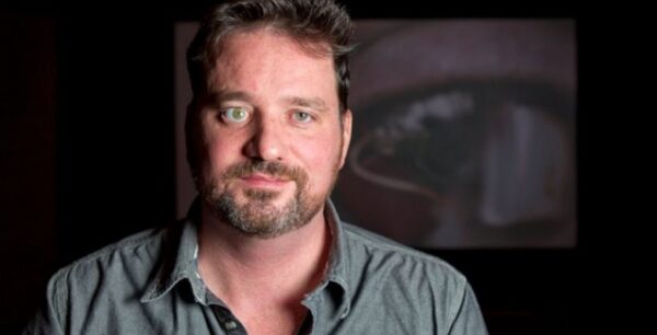 Σκηνοθέτης αντικατέστησε το μάτι του με μία κάμερα