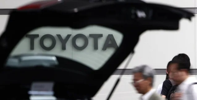 Κατρακύλα για τις μετοχές της Toyota μετά τις απειλές Τραμπ