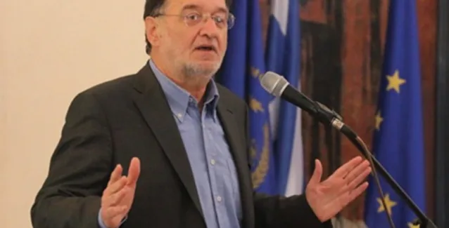 Λαφαζάνης: Η Ελλάδα σε τροχιά ασύντακτης πτώχευσης