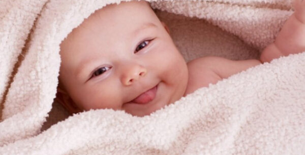 Δώστε στα μωρά αυγά και φιστίκια για να αποκτήσουν άμυνα στις αλλεργίες