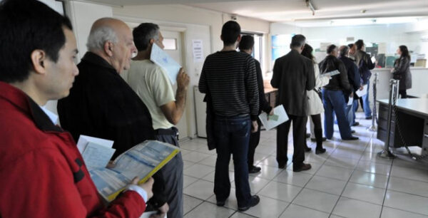 Η εγκύκλιος για τις εισφορές επαγγελματιών, αγροτών και για τα μπλοκάκια