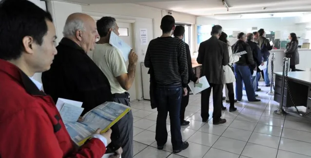 Η εγκύκλιος για τις εισφορές επαγγελματιών, αγροτών και για τα μπλοκάκια