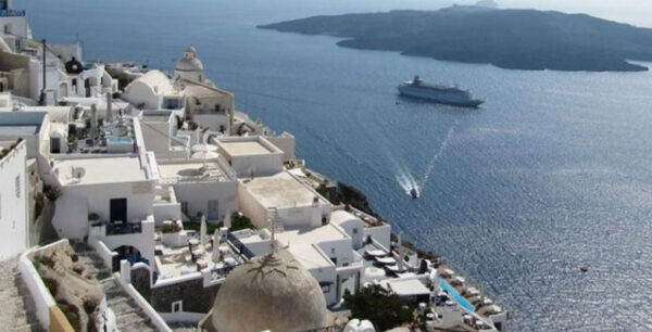 TUI: Η Ελλάδα πρώτος προορισμός των Αυστριακών για το καλοκαίρι του 2017