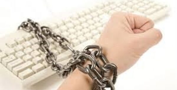 Ημερίδα για τον επικίνδυνο εθισμό στο Διαδίκτυο