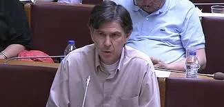 «Οι εκπαιδευτικοί γνωρίζουν τι τους περιμένει εάν η χώρα επιστρέψει στο παρελθόν»…Συνέντευξη του Υφυπουργού Παιδείας Δημήτρη Μπαξεβανάκη στην Εφημερίδα των Συντακτών