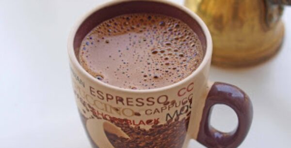 Γιατί ΠΡΕΠΕΙ να πίνετε καφέ το πρωί;