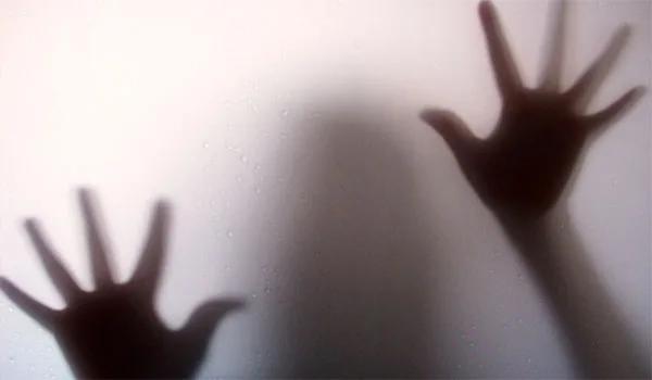 Πώς καταλαβαίνουμε αν κάποιος είναι παιδεραστής;