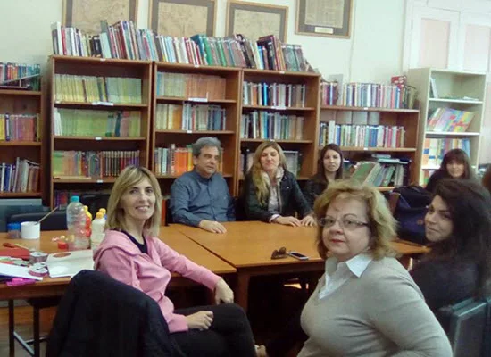 Σύμβουλος του υπουργού με εκπαιδευτικούς στο Καστελλόριζο