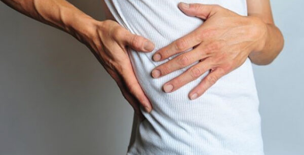 Τι προκαλεί πόνο στα πλευρά;