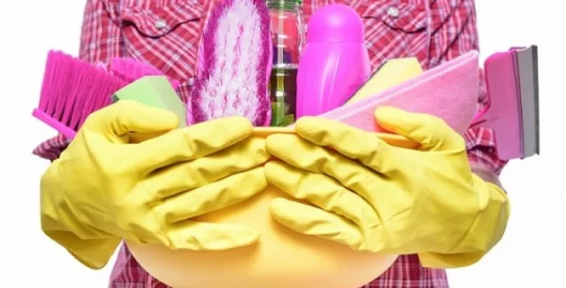 Πως να διώξετε τα μικρό βια απο το σφουγγαράκι για τα πιάτα!