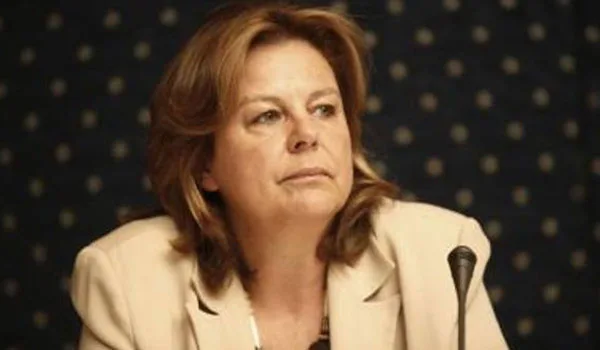 Παραίτηση της Λούκας Κατσέλη από τη θέση της προέδρου ΕΤΕ