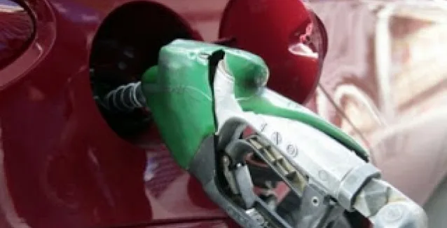 Χάνονται 10.700 θέσεις εργασίας από την αύξηση στα καύσιμα!