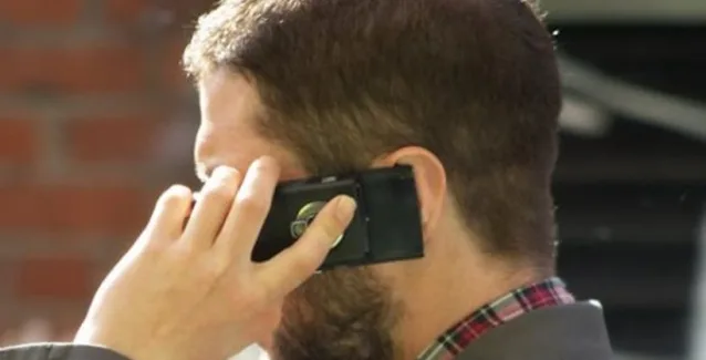 Nέα μελέτη: Τα κινητά δεν ευθύνονται για τον καρκίνο στον εγκέφαλο