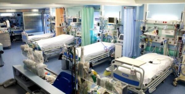 Ο Σύνδεσμος Ελληνικών Κλινικών συνδράμει στη νοσηλεία ασφαλισμένων του ΕΟΠΠΥ με την παραχώρηση κλινών