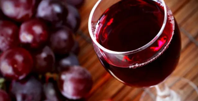 Ένα ποτήρι κρασί την ημέρα το κρυολόγημα κάνει πέρα