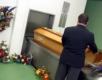 Χαράλαμπος Άνδραλης, Υποχρεωτική εκκλησιαστική κήδευση για όποιον το επιθυμεί. Το αποκορύφωμα του «προοδευτικού» ολοκληρωτισμού.