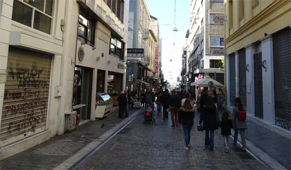 Πότε ξεκινά το Πασχαλινό ωράριο καταστημάτων