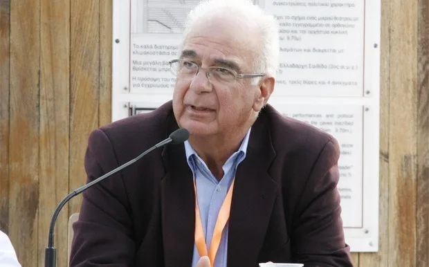 Πανελλαδικές 2015: Τί είπε ο συγγραφέας του κειμένου του θέματος της Νεοελληνικής Γλώσσας