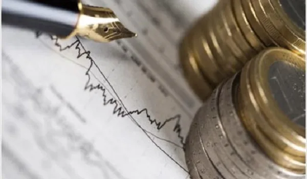 Φόρο και σε μισθούς των 500 ευρώ –  Μείωση του αφορολόγητου. Αύξηση  ΦΠΑ