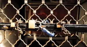 Αλλαγές και επανεξέταση στις συγχωνεύσεις σχολικών μονάδων στην Αττική. Τι λέει ο Περ. Διευθυντής