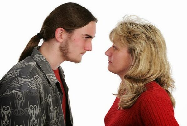 Και όμως, η μαμά πρέπει να γίνεται …”κακιά”!