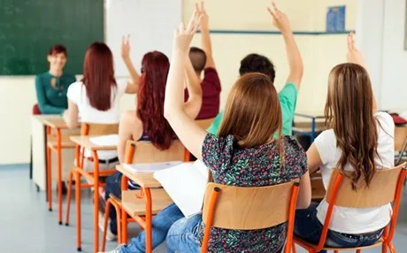 Διευκρινίσεις σχετικά με τη μεταφορά μαθητών με δημόσια σύμβαση