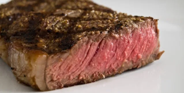 Τέλος στο ωμό κρέας λένε οι Βρετανοί και διαβάστε γιατί…