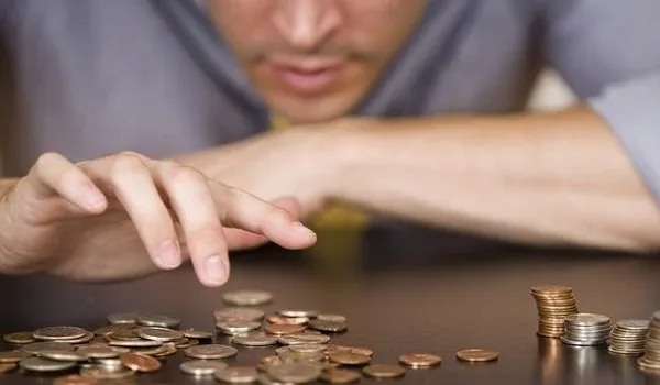 Μόνο ηλεκτρονικά πλέον η καταβολή των μισθών