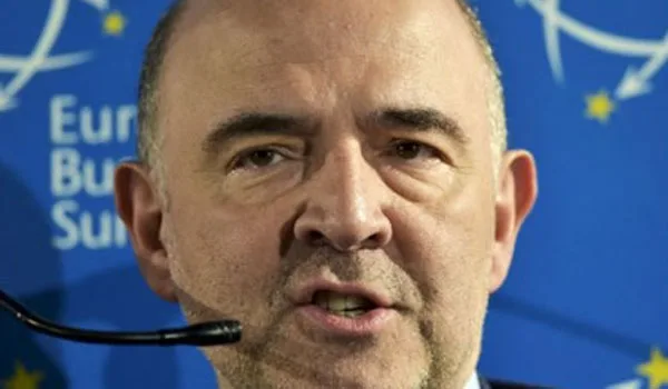 Μοσκοβισί: Όσοι διαφωνούν με τα μέτρα Τσίπρα ας αναλάβουν την ευθύνη