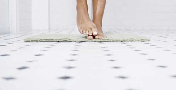 Κρύο ή ζεστό μπάνιο; Ποιο είναι καλύτερο για την υγεία;