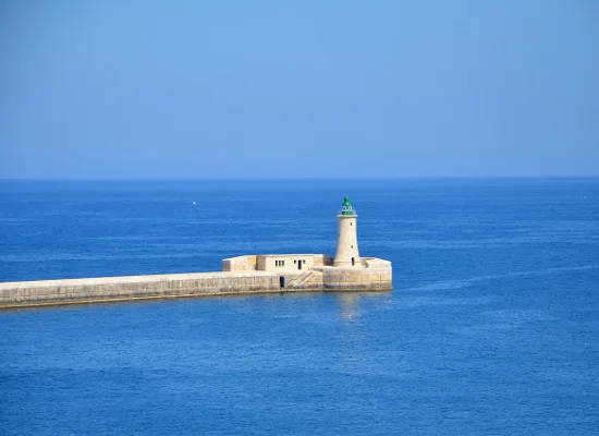 Μέχρι Δευτέρα 1 Αυγούστου τα δικαιολογητικά για τις Ακαδημίες Εμπορικού Ναυτικού