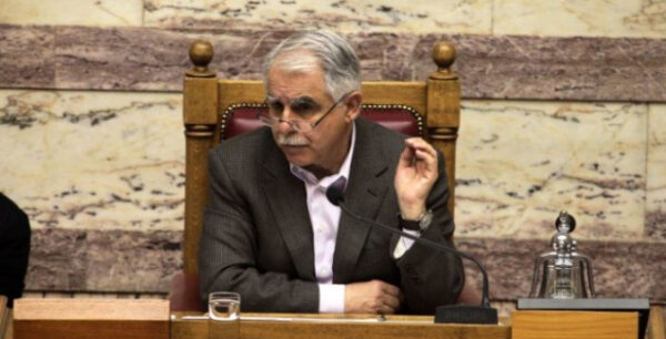 Για προπαγάνδα στο προσφυγικό κατηγόρησε τη ΝΔ ο Μπαλάφας