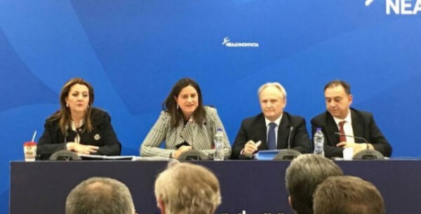 «Στα γρανάζια της γραφειοκρατίας ακόμα και οι σχολικές εκδρομές»