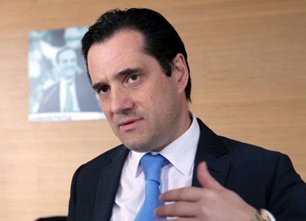 «Όποιος καθηγητής δεν πάει στη δουλειά του θα απολυθεί το ίδιο δευτερόλεπτο»