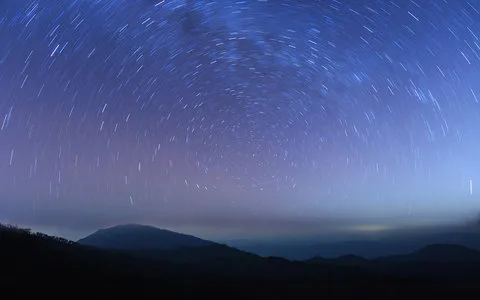 Τετραήμερο με βροχή αστεριών