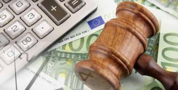 Τρίτεκνη οικογένεια «κούρεψε» το χρέος της κατά 90%