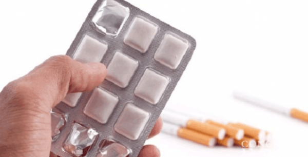 Κάπνισμα: Τι πρέπει να ξέρετε για τις τσίχλες νικοτίνης και τι πρέπει να προσέχετε!