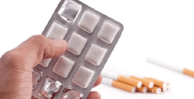 Κάπνισμα: Τι πρέπει να ξέρετε για τις τσίχλες νικοτίνης και τι πρέπει να προσέχετε!