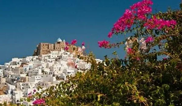 Τσουνάμι αυξήσεων σε 54 νησιά του Αιγαίου