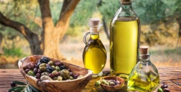 Ελαιόλαδο: Τα οφέλη του για υγεία και ομορφιά!