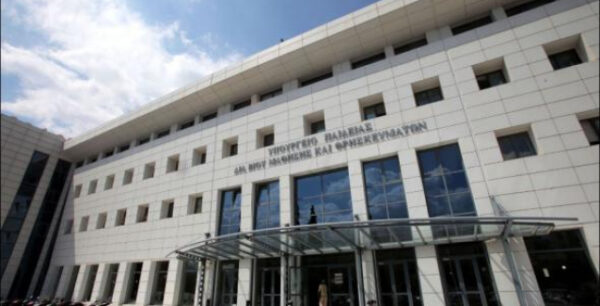 Το υπουργείο Παιδείας “αδειάζει” τον Ζουράρι: Οι απόψεις του είναι προσωπικές